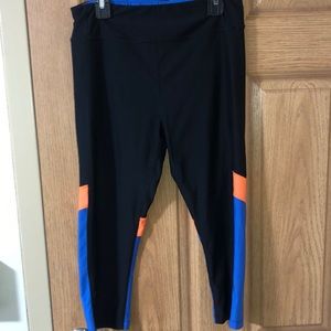 (M) under Armour workout leggings